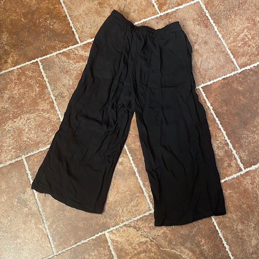 Wide Leg Capris
